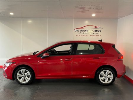 2021 Volkswagen Golf LIFE 2.0 TDI €22,950