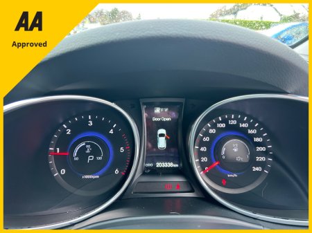 2015 Hyundai Santa Fe 2012 HYUNDAI SANTA FE 4WD AUTO PREMIUM 2.2d €14,950 thumbnail