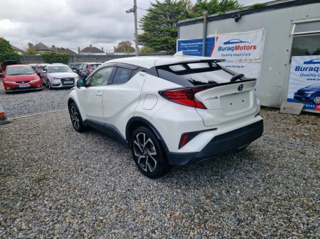 2019 Toyota C-HR G FaceLift // hybrid €20,950