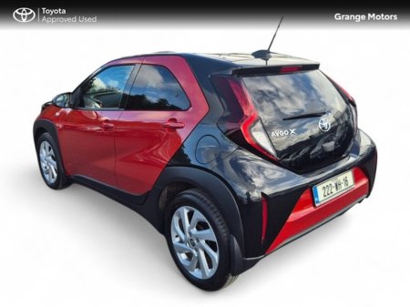 2022 Toyota Aygo X 1.0LTR PETROL DESIGN*LOW MILEAGE* €16,950 thumbnail
