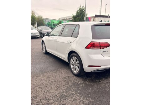 2017 Volkswagen Golf 1.2TSI 3DR 85HP Trendline €17,500