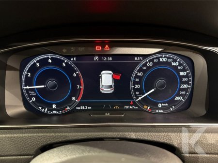 2019 Volkswagen Golf TSI COMFORT LINE - FACTORY ALLOYS - REVERSE CAMERA - DIGITAL DASH - CRUISE CONTROL - MULTI FUNCTION STEERING WHEEL €18,950 thumbnail