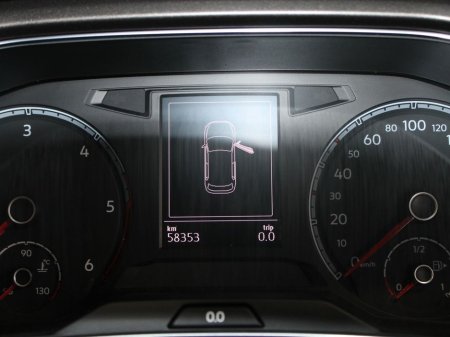 2019 Volkswagen T-Roc Design 1.6tdi M6f115hp 5DR €20,500 thumbnail