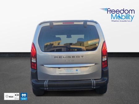 2024 Peugeot Rifter New Model Wheelchair Access €25,995 thumbnail