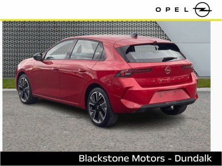 2025 Opel Astra SC 54KWh EV 155PS €27,950