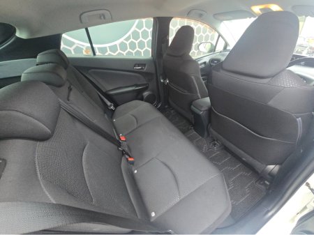 2020 Toyota Prius DAA-ZVW51 5DR AUTO €19,950 thumbnail