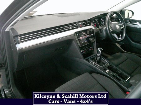 2022 Volkswagen Passat BUSINESS 2.0 TDI MANUAL 6SPEED FWD 150 4DR €27,900 thumbnail