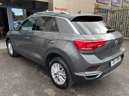 2020 Volkswagen T-Roc 1.6 TDI 115bhp Design €23,895