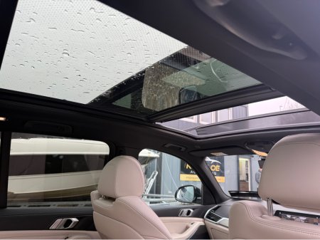 2022 BMW X5 XDRIVE45E 4DR AUTO G05H €62,950 thumbnail