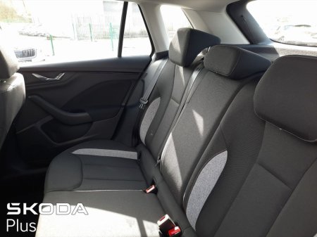 2024 Skoda Kamiq Ambition 1.0TSI 110HP DSG €31,900 thumbnail