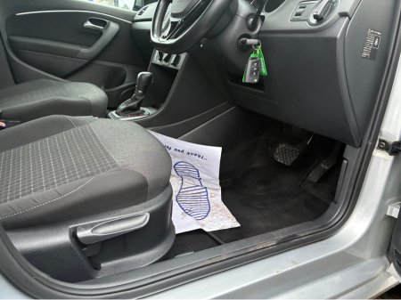 2016 Volkswagen Polo 1.2i TSI Petrol Automatic Comfortline €13,750 thumbnail