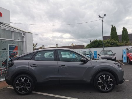 2026 Citroen C4 PLUS 136 MHEV e-DCT €34,750