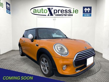 2017 MINI Cooper 1.5 Automatic, LOW MILES €17,450