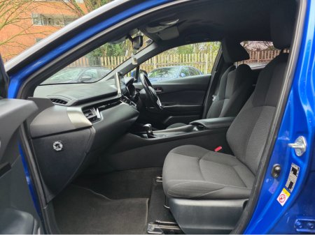 2018 Toyota C-HR LUNA HYRBID AUTO. HUGE SPEC. FINANCE ARRANGED. SIMI. AA APPROVED. €18,950 thumbnail