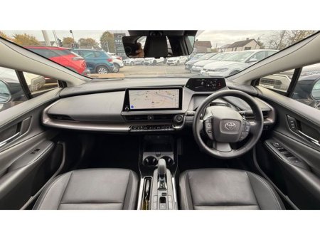 2023 Toyota Prius Prius Plug-in Hybrid 4DR Auto €31,990 thumbnail