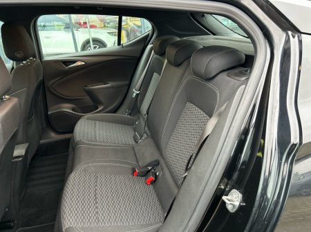 2018 Opel Astra ASTRA+ SRI 1.6 CDTI 110PS 5DR €14,950 thumbnail