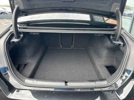 2025 BMW 5 Series 530e M Sport Auto €67,990 thumbnail