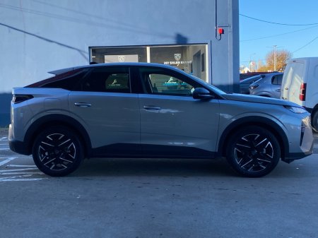 2025 Peugeot 3008 1.2 MHEV 145bhp eDCS6 Allure €42,900