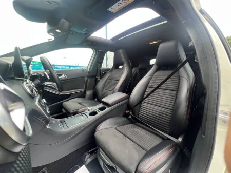 2018 Mercedes-Benz A Class A180 AMG-LINE PREMIUM 1.6 AUTO // PANORAMIC SUNROOF // LEATHER/ALCANTARA HEATED SPORT SEATS // REVERSE CAMERA €22,950