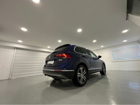 2018 Volkswagen Tiguan (182) TIGUAN 2.0TDI HIGHLINE DSG 4 MOTION VW/AUDI SPECIALISTS WWW.DENISDARCYCARS.IE €26,950 thumbnail
