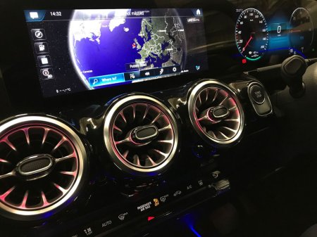 2024 Mercedes-Benz EQA EQA250 Progressive Line €42,500 thumbnail