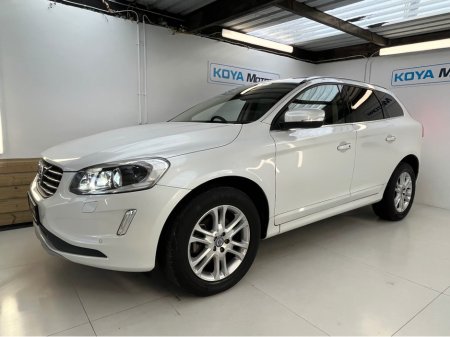 2015 Volvo XC60 2.0 D4 DIESEL SE LUXURY PREMIUM AUTO // TOP SPEC // FULL ELECTRIC HEATED LEATHER // REAR ENTERTAINMENT MEDIA SCREENS // CRUISE CONTROL // ELECTRIC TAILGATE // REVERSING CAMERA // LANE ASSIST €19,950