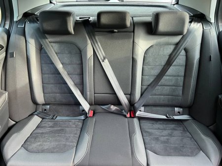 2016 Volkswagen Golf HIGHLINE 1.4 TSI AUTO // VERY LOW MILEAGE // DIAMOND CUT ALLOYS // APPLE CARPLAY/ANDROID AUTO €17,900 thumbnail