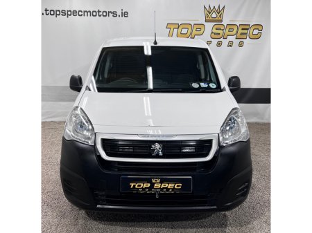 2017 Peugeot Partner PROFESSIONAL L1 BLUE H €69,000 thumbnail