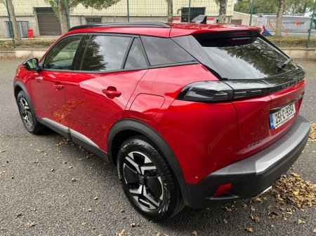 2025 Peugeot 2008 HYBRID 145BHP e-DCS6 Allure €34,950