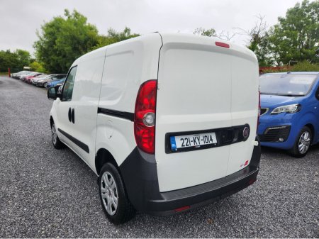 2022 Fiat Doblo CARGO 1.6 €12950 inc vat €10,528