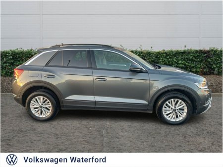 2022 Volkswagen T-Roc 2.0 TDI 116HP Life €25,475