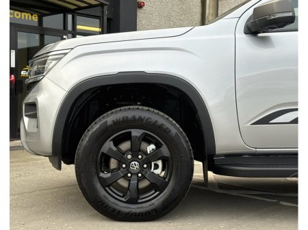 2025 Volkswagen Amarok 3.0 TDI V6 PanAmericana Pickup Double Cab 4dr Diesel Auto 4Motion Euro 6 (s/s) (240 ps) ONLY 100 MILES! + HARMAN KARDON SOUND SYSTEM + 360 CAM €77,900 thumbnail