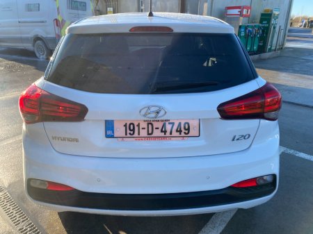 2019 Hyundai i20 1.2 Deluxe €13,950 thumbnail