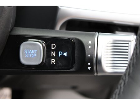 2025 Hyundai Ioniq 9 RWD standard (Long Range) Platinum €75,950 thumbnail