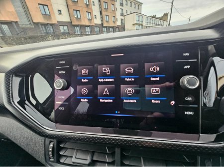 2023 Volkswagen T-Cross LIFE 1.0 TSI D7F 110HP €23,950 thumbnail