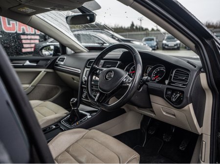 2017 Volkswagen Golf 2017 VW Golf 1.2tsi HIGHLINE/High spec/1yr warrant €16,888 thumbnail