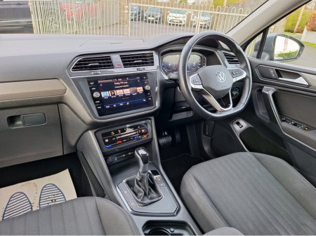 2023 Volkswagen Tiguan Allspace 2.0 TDI 150 7 SEATS AUTOMATIC *Virtual Clocks/Auto Tailgate/Led Headlights/ €37,950 thumbnail