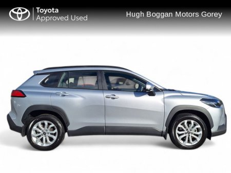 2024 Toyota Corolla Cross CROSS 1.8 LUNA €37,950