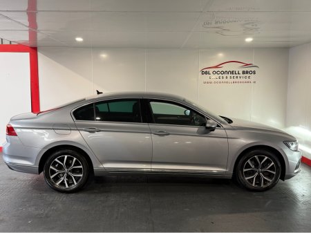 2021 Volkswagen Passat ELEGANCE 2.0 TDI MANUAL 6SPEED FWD 150 4DR €26,950 thumbnail