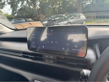 2026 Jeep Avenger Altitude 1.2 e-Hybrid 100HP e-DCT €34,945 thumbnail