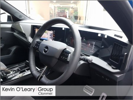 2025 Opel Astra GS 54KWh EV 155PS €29,900