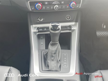2025 Audi Q3 35TDI 150BHP SE AUTOMATIC WITH COMFORT PACK €49,995 thumbnail