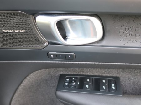 2023 Volvo C40 Recharge BEV 231hp Ultimate €32,995 thumbnail