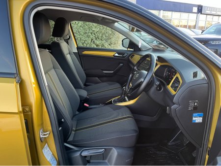 2020 Volkswagen T-Roc STYLE DESIGN AUTOMATIC 2.0 DIESEL //LOW MILES//REVERSE CAMERA//KEYLESS ENTRY//ADAPTIVE CRUISE CONTROL//BLIND SPOT WARNING// €23,950 thumbnail