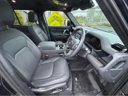 2023 Land Rover Defender 110 P400e X-DYNANIC AUTO URBAN==HUGE SPEC== €84,950 thumbnail