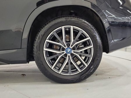 2025 BMW iX1 eDrive20 M Sport