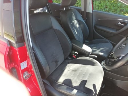 2017 Volkswagen Polo HIGH LINE 1.2 TSI AUTO CONTRASTING CHARCOAL LEATHER AND SUEDE INTERIOR PRIVACY GLASS CRUISE CONTROL AUTO HEADLIGTS REVERSE CAMERA JUST FULLY SERVICED 2 YEARS NCT ONE YEARS ROAD TAX €13,949