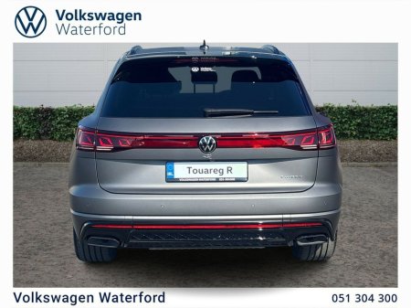 2025 Volkswagen Touareg 3.0 TSI PHEV 462HP R €115,975 thumbnail