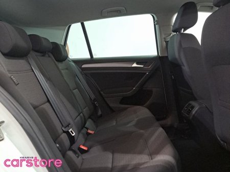 2017 Volkswagen Golf  €17,880 thumbnail