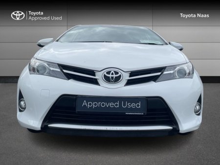 2015 Toyota Auris 1.33 5DR TERRA 4DR €12,888 thumbnail